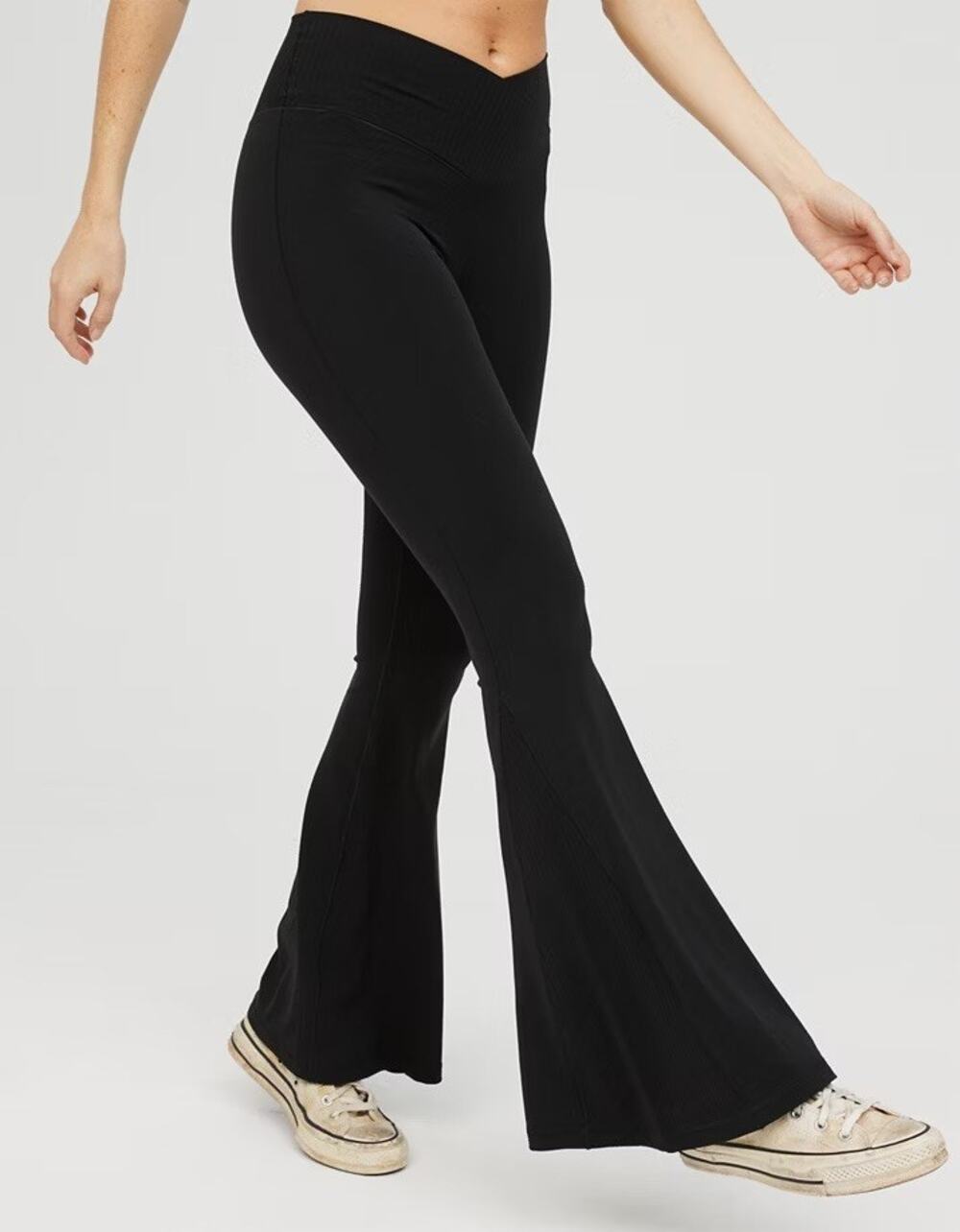 OFFLINE Aerie Real Me Crossover Flare Leggings Size XS Short Black Yoga Lounge